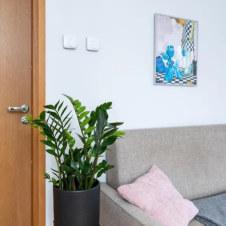 Apartament Location - Large Balcony - New Building